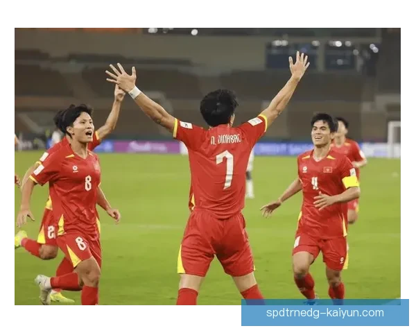 越南队定位球威胁持续增强，比赛中的机会把握需进一步提升