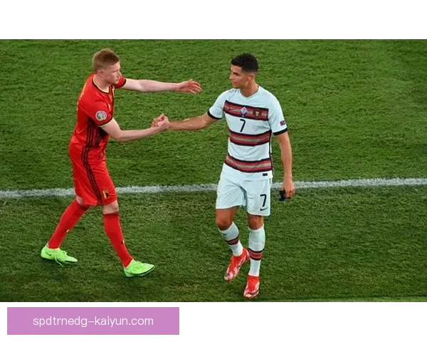 德布劳内与C罗对比：两位巨星在各自位置上的表现差异分析